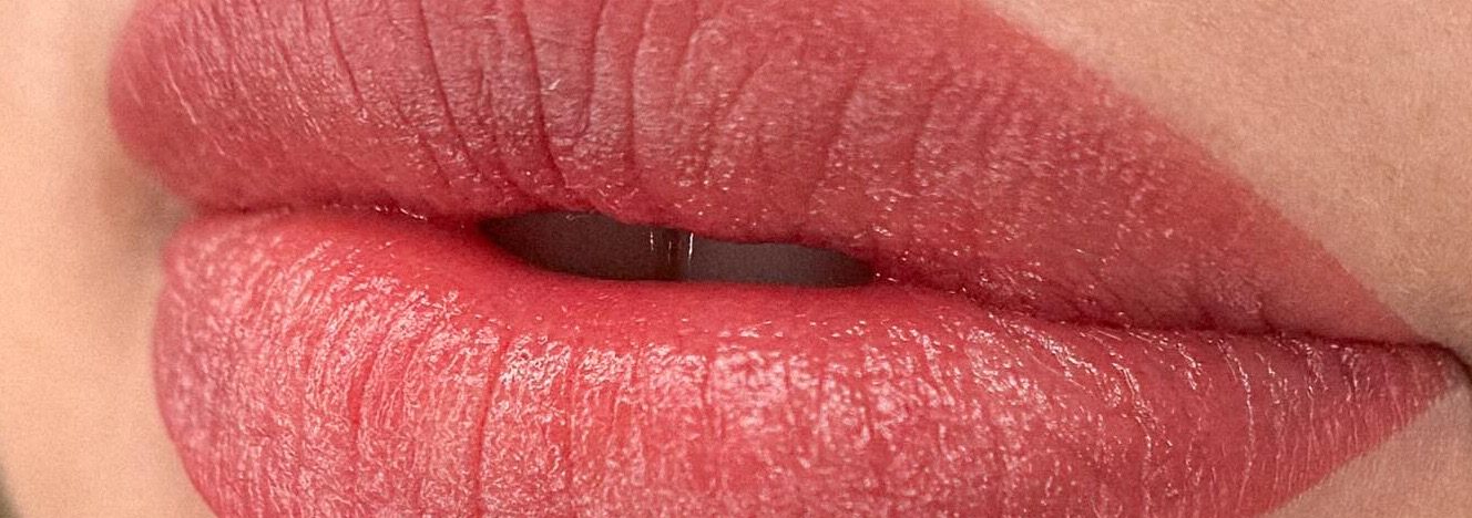 Bloom Lips · Micropigmentação Labial